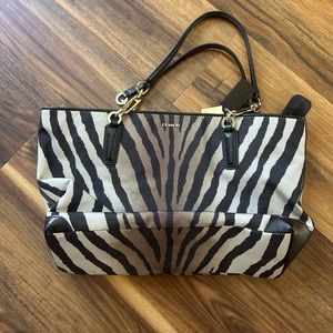 COACH
Women's Madison Eastwest Tote in Zebra Print Fabric